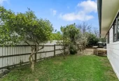 For rent, 3 beds 1 bath house, Available Now, 1/20 Burundi Avenue, Clendon Park, Auckland
