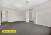Freehold 754m2 in a Use / Commercial Zone, 300m2 floor area, 4 beds 1 bath house, A high-visibility storefront or office area (2 offices, lounge, kitchenette, toilet), 1 garage space, 2 carport spaces and 5 off street parks, minutes away from major transport links, shopping hubs, and local amenities, 118 Pakuranga Road, Pakuranga, Auckland