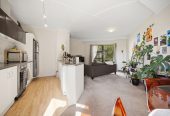 Auckland Girls Grammar school zone, 88m2 Freehold 2 beds 1 bath 1 car park apartment, with a brick and weatherboard exterior, The bathroom features a separate bath and shower, and has been recently refreshed, including new heating and an automatic ventilation system. close to CBD, Newmarket, Mt Eden, motorway access, 2B/40 Charlotte Street, Eden Terrace, Auckland