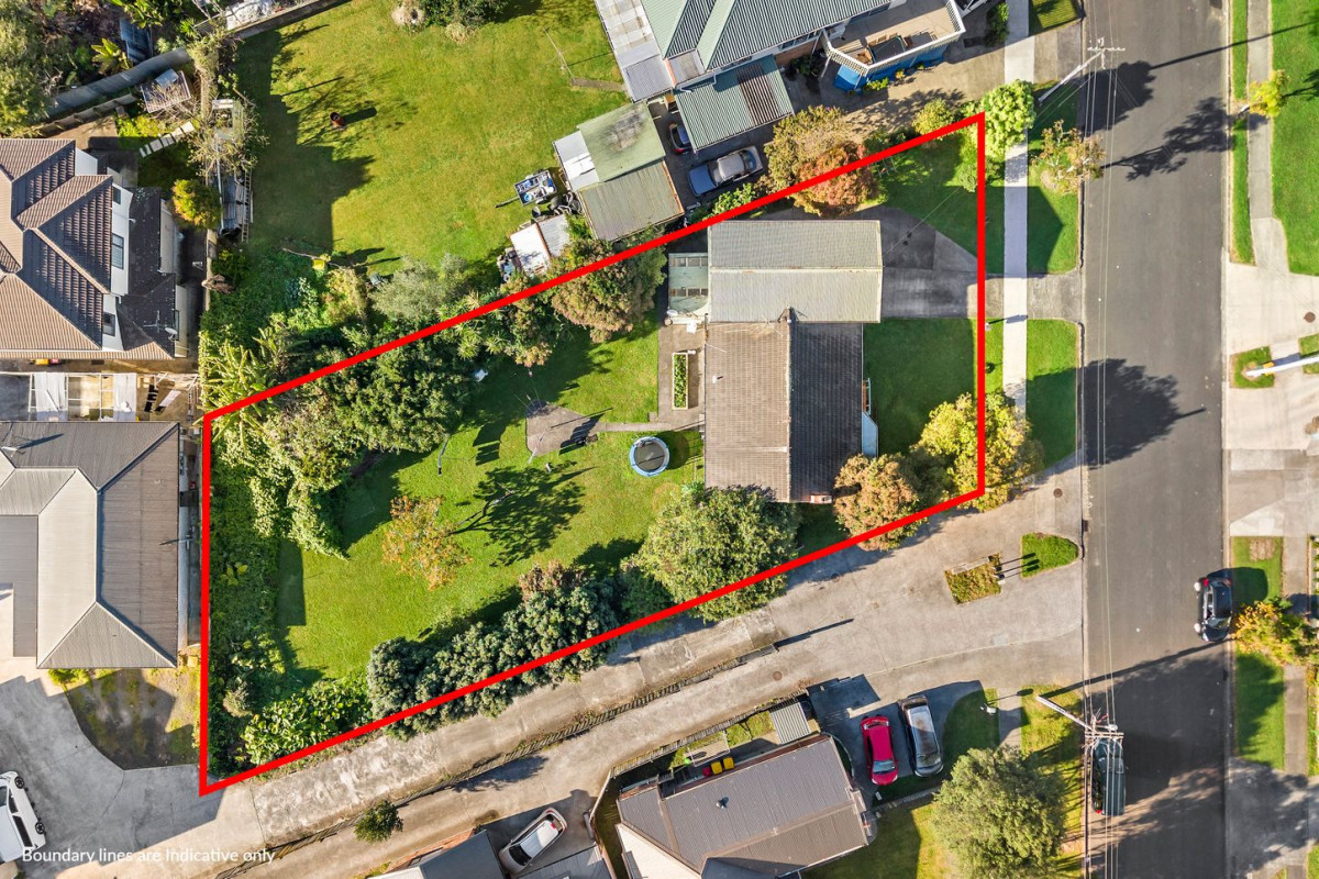 Vender says Sell, 1012m2 section, 3 beds 2 baths house with garage, close to schools, shops, supermarket, train station, In zone for popular Papatoetoe West School, Kedgley Intermediate and Aorere College, 40 Ashlynne Avenue, Papatoetoe, Auckland