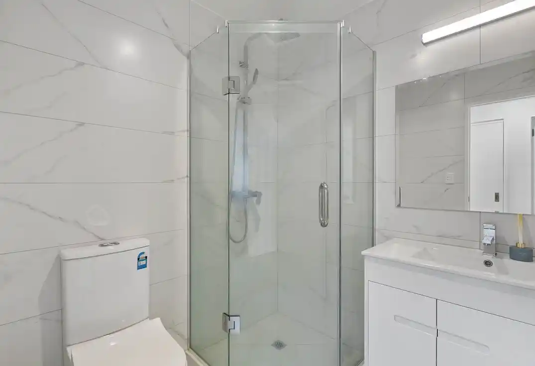 For rent, Brandnew 3 beds 2.5 baths townhouse with garage, Available on 10th June, 11 Shahkot Way, Papatoetoe, Auckland