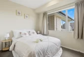 Move-in ready, Brick and tile 4 beds 2 baths house with double garage on 468m2 section, close to schools, Local shops and amenities, motorway access, 0.8 km to Aorere College, 2 Capital Place, Papatoetoe, Auckland