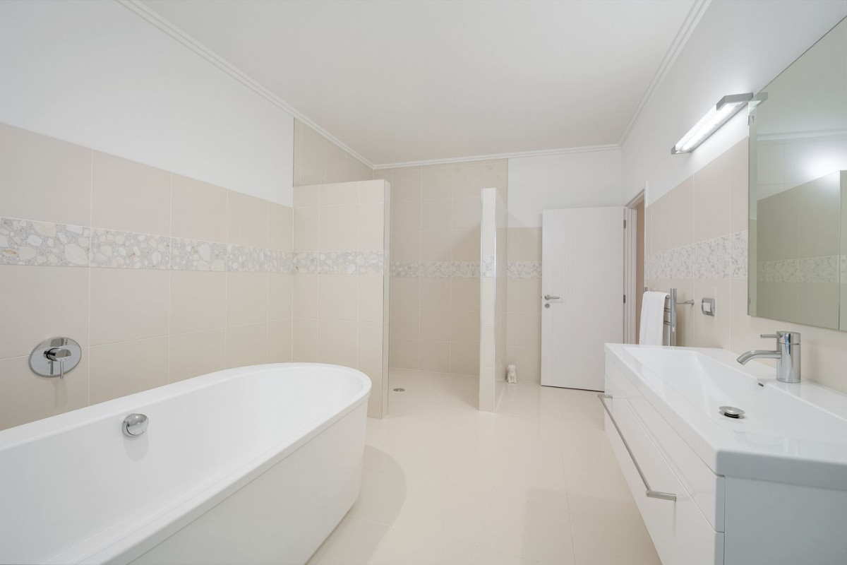 3386m2, Priced Well Below The CV, Owners nearly finished building their new home – bring your offers!, 435m2 7 beds 3 baths house with double garage and swimming pool, close to schools, local shops, 7 Burgundy Park Avenue, Henderson, Auckland