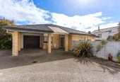 160m2 Brick and tile 3 beds 1 bath house with garage, zoned for Botany Downs School, Howick Intermediate, and Pakuranga College. minutes from Botany Town Centre and Highland Park shopping centres, golf club, 1/20 Solana Court, Botany Downs, Auckland