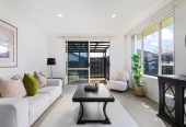 3 beds 1.5 baths house with garage on 400m2 section, close to schools, shops, supermarkets, within zone for Riverhills School, Pakuranga Intermediate and Edgewater College. And Burswood Park and playground are just minutes away, 11 Fernbrook Close, Burswood, Auckland