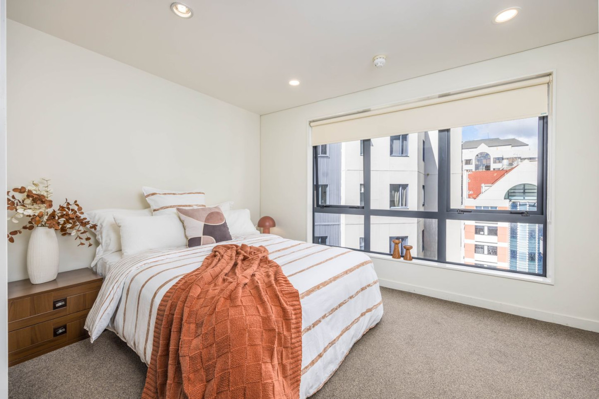 Double Grammar school zone, 33m2 Freehold 1 bed 1 bath apartment, zoned for Auckland Grammar and Auckland Girls Grammar school, 2-minute walk to University of Auckland & AUT, Close to Queen Street, City Library & transport links, 1407/76 Wakefield Street, Auckland Central, Auckland