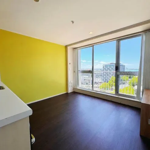 Auckland Girls’ Grammar School zone, Freehold 2 beds 1 bath apartment with car park, 0.9 km to Auckland Girls’ Grammar School, 826/72 Nelson Street, City Centre, Auckland