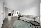 4 beds 2.5 baths home with garage, close to town centre schools, easy motorway centre, 92B Luke Street, East Otahuhu, Auckland