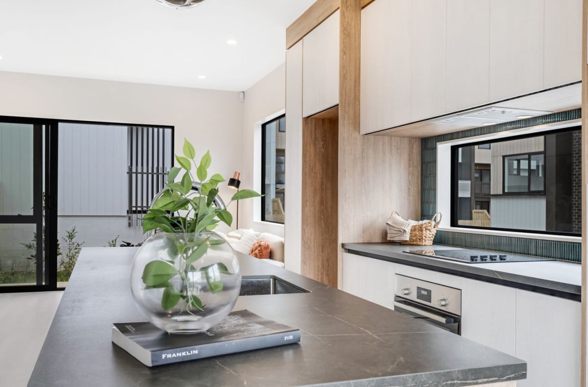 10-Year Master Build Guarantee, 3 beds 2 baths home with garage, m0ve-in ready, Minutes to Sylvia Park (shopping centre, Easy motorway access, Close to parks, schools & local amenities, (2 Bed + Study | 2 Bath | 1 Carpark – From $680,000, 3 Bed | 3 Bath | 1 Carpark – From $795,000, 4 Bed | 2.5 Bath | Garage + OSP – From $900,000,Mount Wellington, Auckland