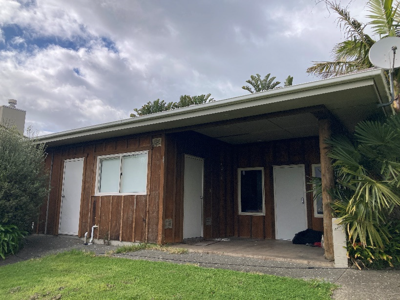 Mortgagee sale, 5 beds 4 baths house with double garage on 8094m2 section, close to Ormiston and Manukau shoppingcentres, motorway access, 378 Redoubt Road, Totara Park, Auckland