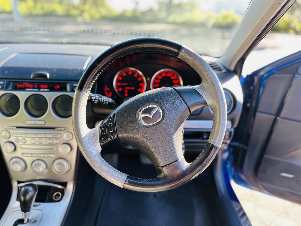 2003 Mazda Atenza Sedan Tiptronic. 5 seats, Petrol, 2,300 cc, 301,768 km