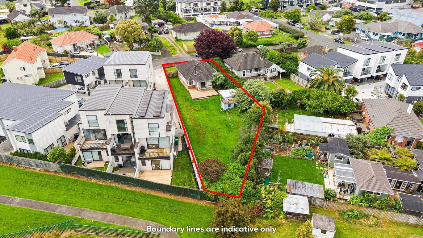 908m2 section with RC Approved 6-Dwelling, 3 beds 1 bath house, Just a short stroll to Queen Street Panmure for shopping, cafés and dining, 3 Kahu Road Panmure, Auckland