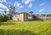 Renovated 3 beds 1 bath home with garage, just a short walk to highly sought-after Kaurilands Primary and Glen Eden Intermediate, while also being close to parks, cafés, Titirangi Village, and local amenities, 3/70 Kaurilands Road, Titirangi, Auckland