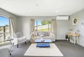 Move-in ready, Brick and tile 4 beds 2 baths house with double garage on 468m2 section, close to schools, Local shops and amenities, motorway access, 0.8 km to Aorere College, 2 Capital Place, Papatoetoe, Auckland