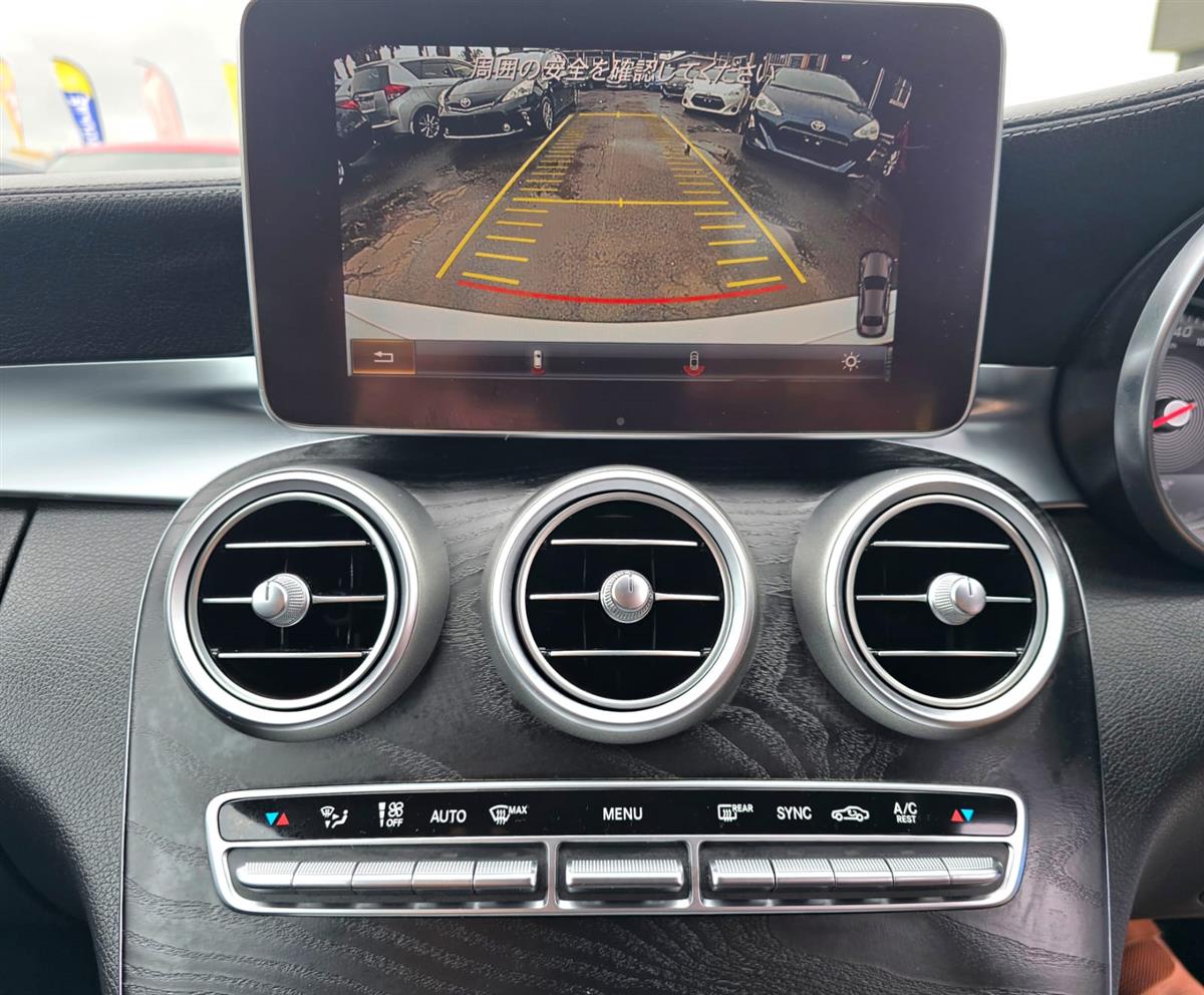 2015 Mercedes-Benz C 200 **Push Start**Cruise Control**Fully Leather & Electric Seats**Reversing Camera** Sedan Automatic, 5 seat, Petrol, 1,991 cc, 69,134 km