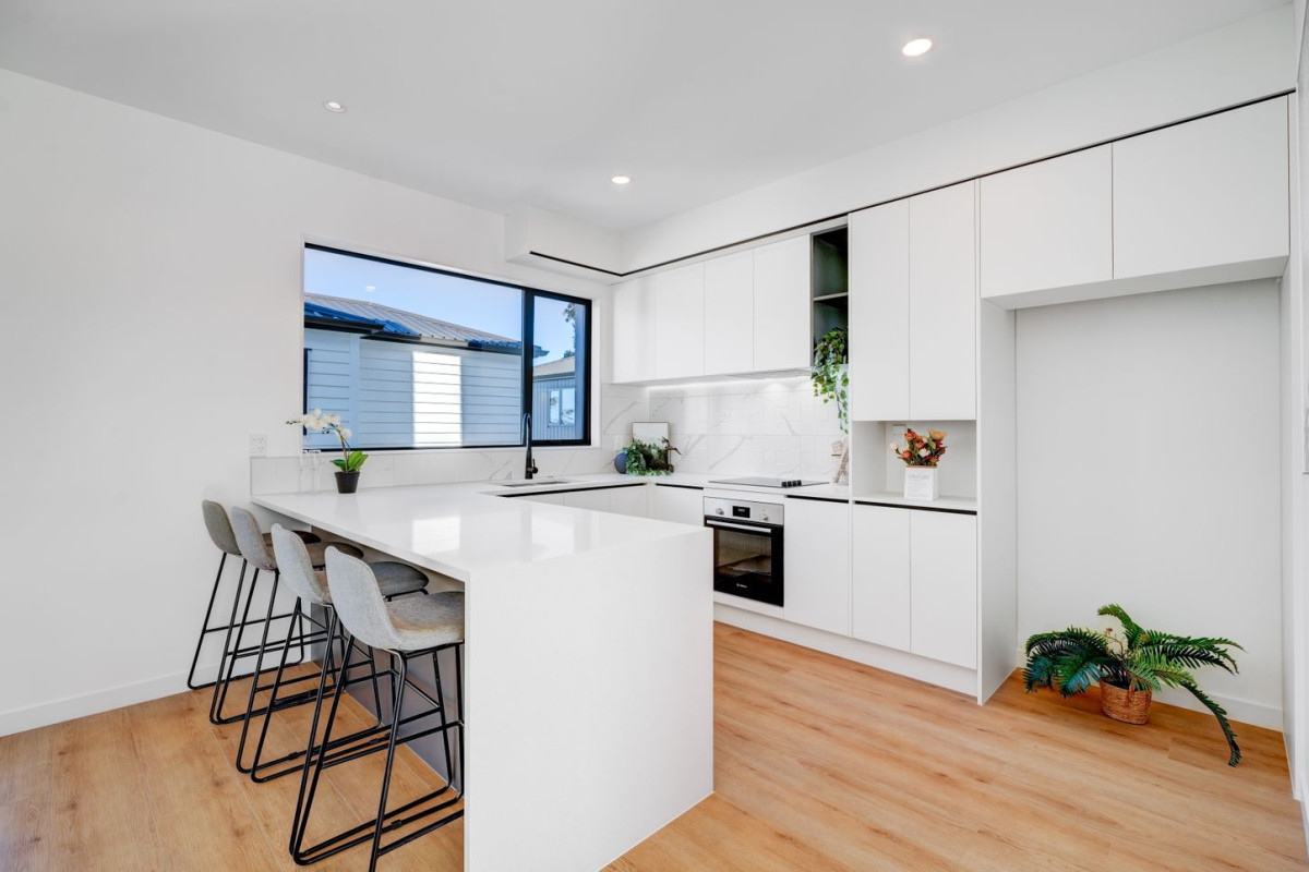170m2 Sea views 4 beds 3 baths home with double garage, Mere footsteps lead directly to Taylors Bay Beach and scenic coastal reserves, close to schools, Onehunga Mall, Royal Oak shopping centre, zoning of Hillsborough Primary, Waikowhai Intermediate and Onehunga High School, Lot 4/80 Goodall Street, Hillsborough, Auckland