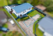 Renovated 3 beds 1 bath house with car parks on 404m2 section, currently rented, easy access to local schools, Glen Eden shops, train station, library, and New Lynn amenities. Zoned for Green Bay High School, 30A Leo Street, Glen Eden, Auckland