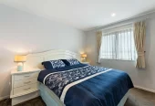 327m2 7 beds ( 5 ensuites) 6.5 baths house with double garage and 2-beds granny, total 6 car parks, close to schools, shopping centre, easy motorway access, 47 Koromeke Street Flat Bush, Auckland