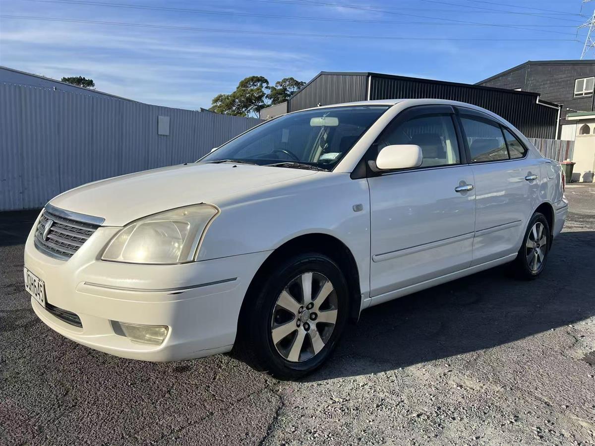 2004 Toyota Premio Sedan Automatic, 5 seats, White, Petrol, 1,790 cc, 129,821 km