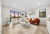 With Views, 2 kitchens, 290m2 7 beds (3 ensuites) 5.5 baths house with double garage and 2-beds granny on 372m2 section. close to schools, Ormiston shopping centre, double7 Fricker Way, Flat Bush, Auckland