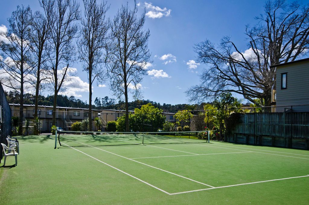 Motivated owner, 2 beds 1 baths home with garage in The Grange, enjou a tennis court and swimming pool, close to the Massey University campus, shopping mall, cafes, and public transport, 23/92 Bush Road, Albany, Auckland