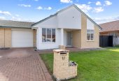 3 beds 1.5 baths house with garage on 400m2 section, close to schools, shops, supermarkets, within zone for Riverhills School, Pakuranga Intermediate and Edgewater College. And Burswood Park and playground are just minutes away, 11 Fernbrook Close, Burswood, Auckland