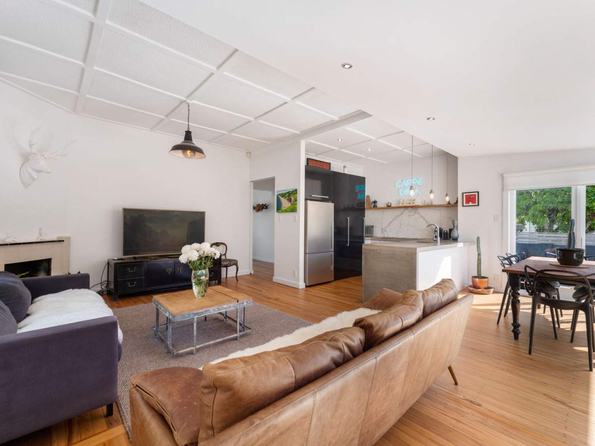 Once in 20 years, Mt Albert Grammar school zone, 133m2 3 beds 2 baths house with garage on 797m2 section, Zoned Single House, you’re protected here. No overcrowding, Zoned for MAGS and Gladstone School, with the train station moments away, 19 Rossgrove Terrace, Mount Albert, Auckland