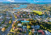 140m2 Brick and tile 2 beds 2 baths house with garage, within walking distance to local schools, shops, and bus stops, with Sturges Road Train Station just a short drive away, 4 Rhinevale Close, Henderson, Auckland