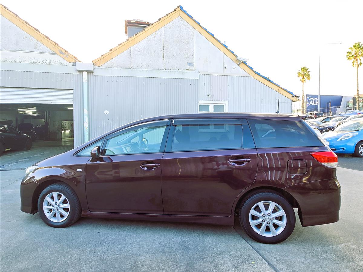 2012 Toyota Wish 7 Seater !! Superb condition !! Station Wagon Automatic, Brown, New Import, Petrol, 1,790 cc, 88,228 km