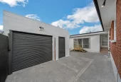 144m2 Renovated, Brick and tile 4 beds 2 baths house with garage on 614m2 section, move-in ready, close to schools, parks, shops supermarkets, 5 Wordsworth Road Manurewa, Auckland
