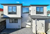 For rent, 5 beds 3 baths house, several parking available, Available from 11th June, 12a Kern Place, Manurewa, Auckland