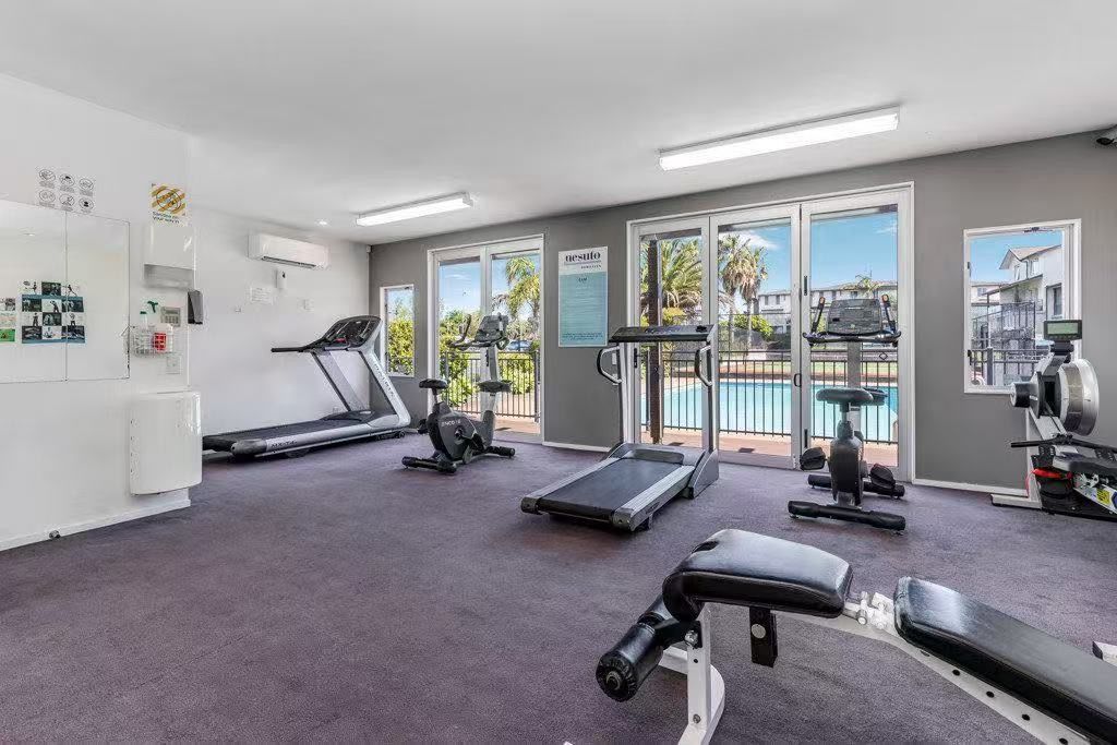 Must sell, Move-in ready, 80m2 Renovated 2 beds 1 bath apartment with carport, Access to shared swimming pool and tennis court, waliking distance to Botany Downs Mall, 6/36 Opito Way, East Tamaki, Auckland