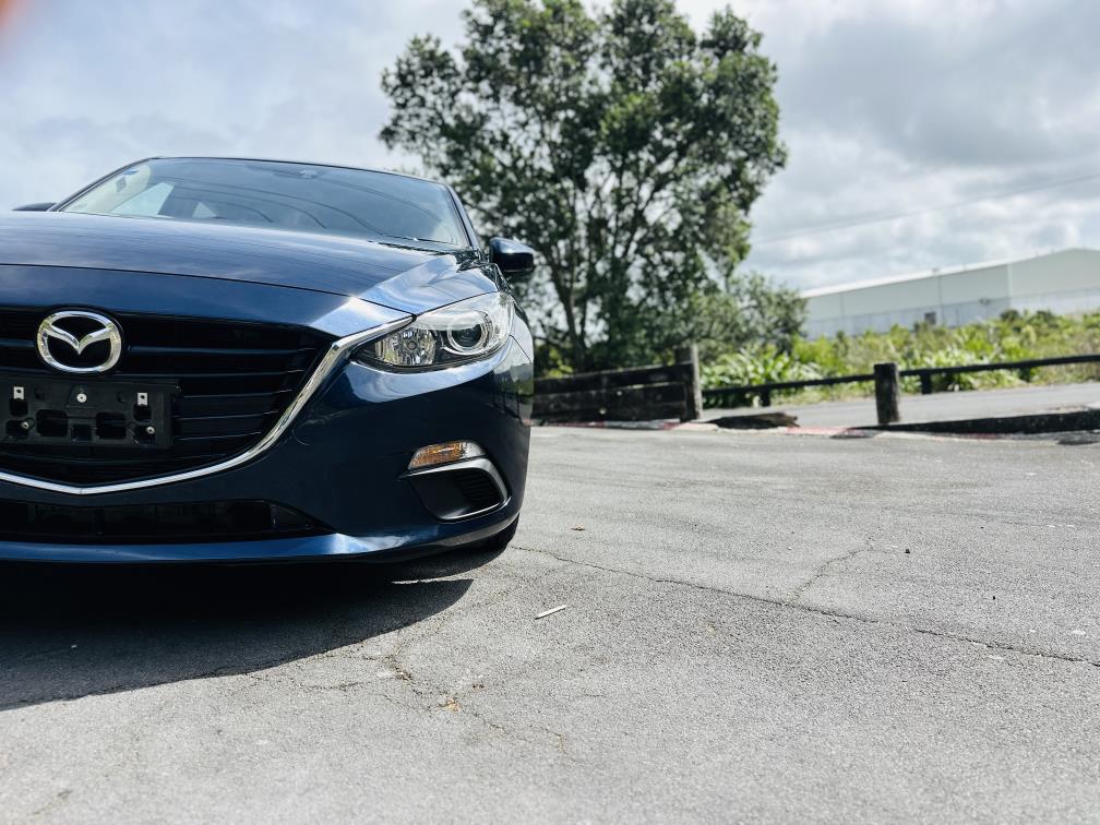 2015 Mazda Axela SPORTS !! SKYACTIVE ENGINE !! Hatchback Tiptronic, Blue, 5 seats, Petrol, New Import, 1,500 cc, 38,641 km