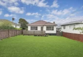 For rent, 2 beds 1 bath house with garage, Available from 28th May, 1/64 Weymouth Road, Manurewa, Auckland