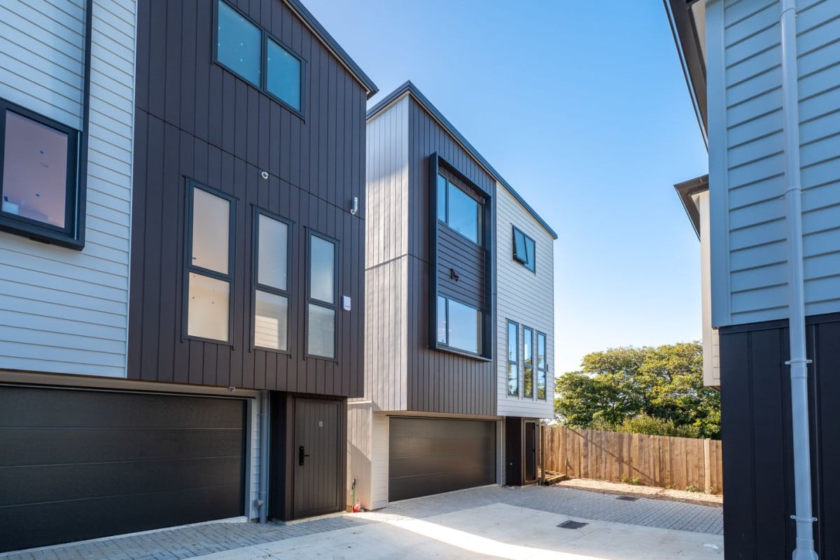 170m2 Sea views 4 beds 3 baths home with double garage, Mere footsteps lead directly to Taylors Bay Beach and scenic coastal reserves, close to schools, Onehunga Mall, Royal Oak shopping centre, zoning of Hillsborough Primary, Waikowhai Intermediate and Onehunga High School, Lot 5/80 Goodall Street, Hillsborough, Auckland