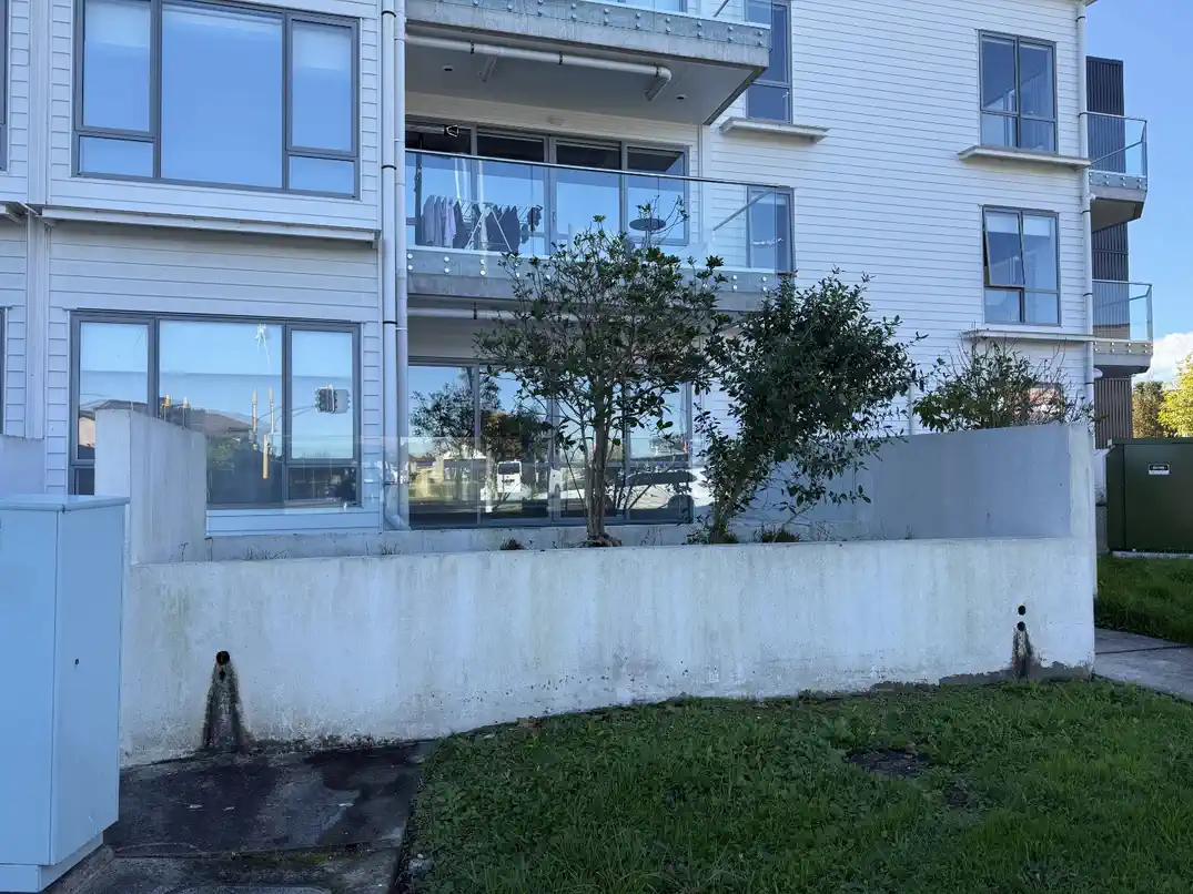 For rent, 2 beds 1 bath 1 car park apartment, Available from 18th of May, GI/136 Stancombe Road, Flat Bush, Auckland