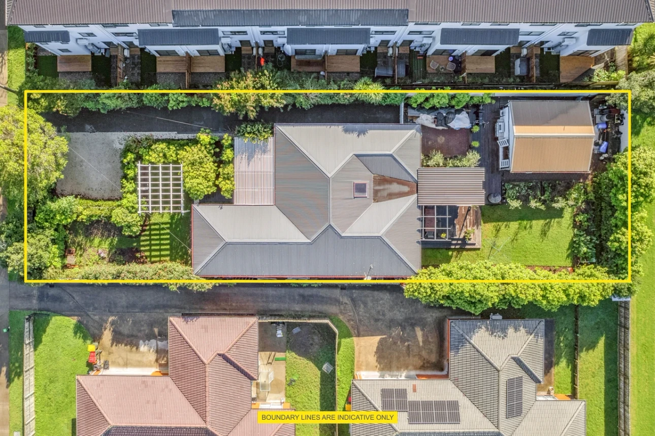 Must sell, 4 beds 1 bath house on 890m2 section, Concept plans are already available, Enjoy effortless access to WestCity, local amenities, and transport links. The vendors are highly motivated and ready to meet the market. ALL CONJUNCTIONALS WELCOME, 15 Kingdale Road, Henderson, Auckland