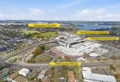 Freehold 754m2 in a Use / Commercial Zone, 300m2 floor area, 4 beds 1 bath house, A high-visibility storefront or office area (2 offices, lounge, kitchenette, toilet), 1 garage space, 2 carport spaces and 5 off street parks, minutes away from major transport links, shopping hubs, and local amenities, 118 Pakuranga Road, Pakuranga, Auckland