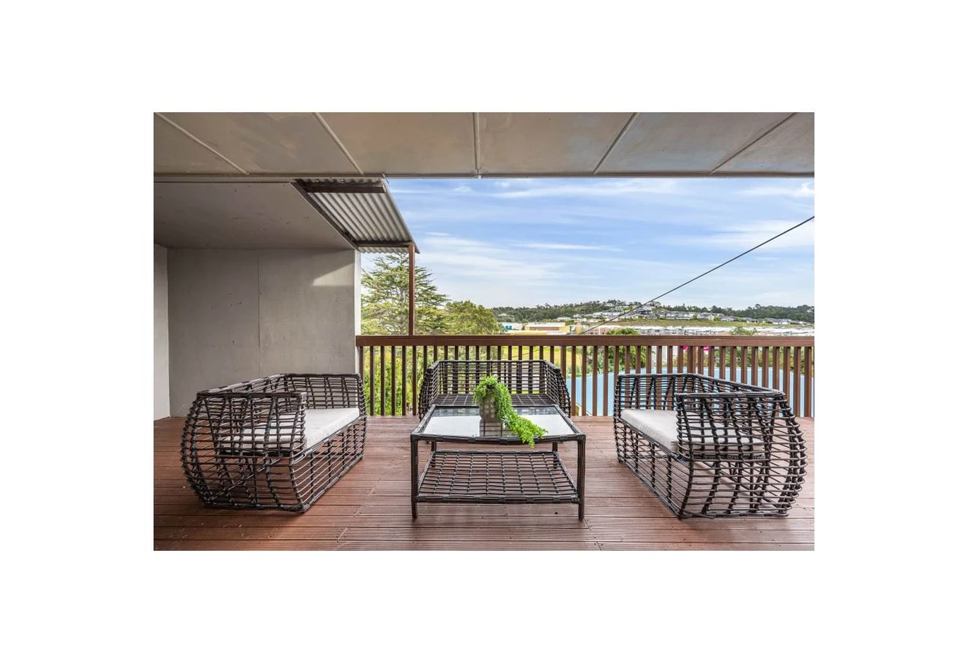 Home and income on 885m2 section, Main Home: Solid 1960s build with 3 bedrooms, 2 bathrooms, separate studio, and carport, Minor Dwelling: Built in 2019 (CCC issued) featuring 2 bedrooms, double glazing, chef’s kitchen, large entertaining deck, and off-street parking. Healthy Homes Certificate available. Less than 1km from major retail (New World, Whangaparaoa Shopping Centre, Hoyts). 628 Whangaparaoa Road Stanmore Bay, Auckland