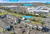 Must sell, Move-in ready, 80m2 Renovated 2 beds 1 bath apartment with carport, Access to shared swimming pool and tennis court, waliking distance to Botany Downs Mall, 6/36 Opito Way, East Tamaki, Auckland