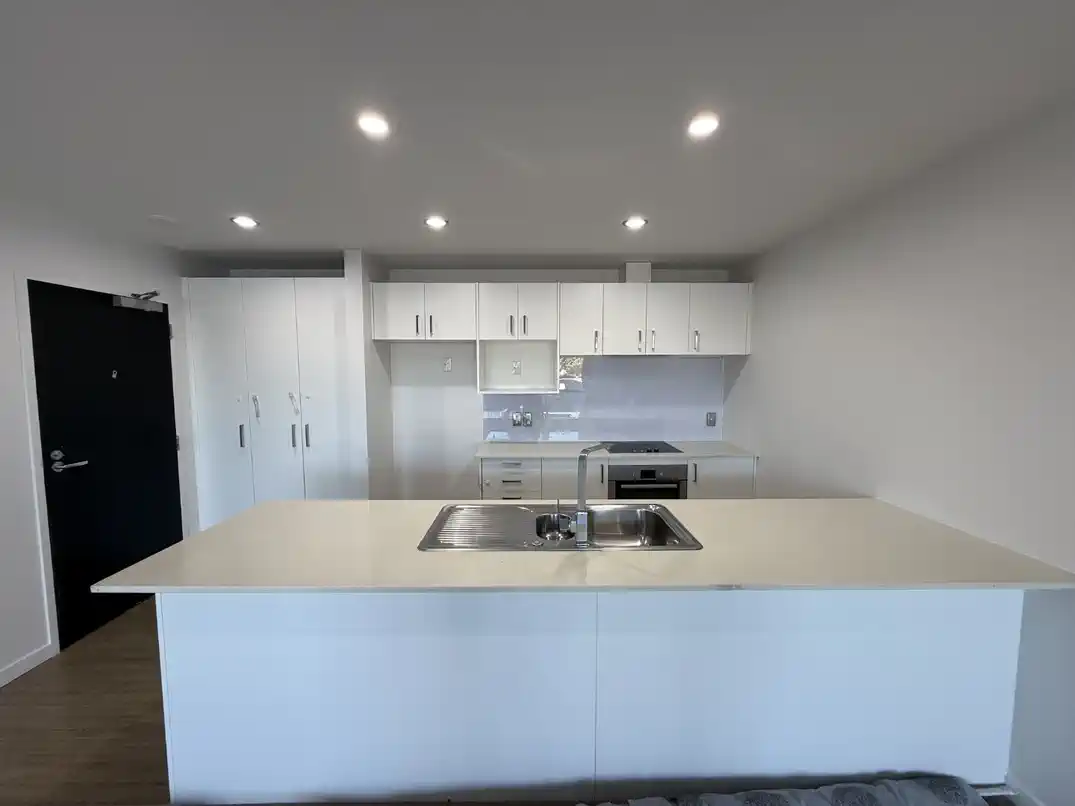 For rent, 2 beds 1 bath 1 car park apartment, Available from 18th of May, GI/136 Stancombe Road, Flat Bush, Auckland
