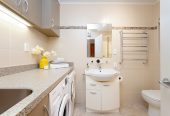 2 Kitchens, Home and Income on 660m2 section, 278m2 brick and tile 5 beds 3 baths house with double garage and 1-bed granny, close to local schools, parks, and public transport, easy access to motorway access, shops, 65 Rhinevale Close, Henderson, Auckland