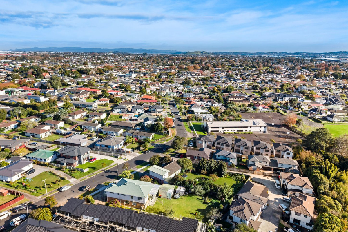 Vender says Sell, 1012m2 section, 3 beds 2 baths house with garage, close to schools, shops, supermarket, train station, In zone for popular Papatoetoe West School, Kedgley Intermediate and Aorere College, 40 Ashlynne Avenue, Papatoetoe, Auckland
