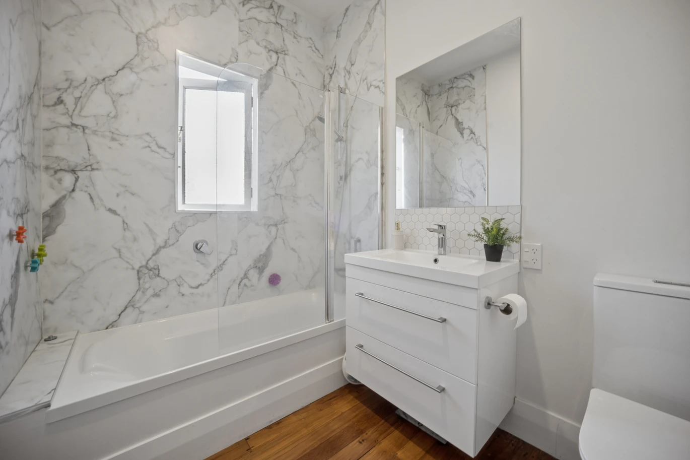 Move–in ready, Renovated 3 beds 1.5 bath house on 468m2 section, Royal Oak shopping centre and Three Kings Woolworths are close by. Iconic Monte Cecilia Park and One Tree Hill are nearby, easy motorway access, 1A Vagus Place, Royal Oak, Auckland