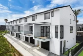 Brandnew 3 beds 3.5 baths home with garage, a ground floor spacious rumpus with bathroom, ready to serve as a fourth bedroom, minutes from Pakuranga Plaza, cafes, and restaurants, 2/20 Ayr Road Pakuranga, Auckland
