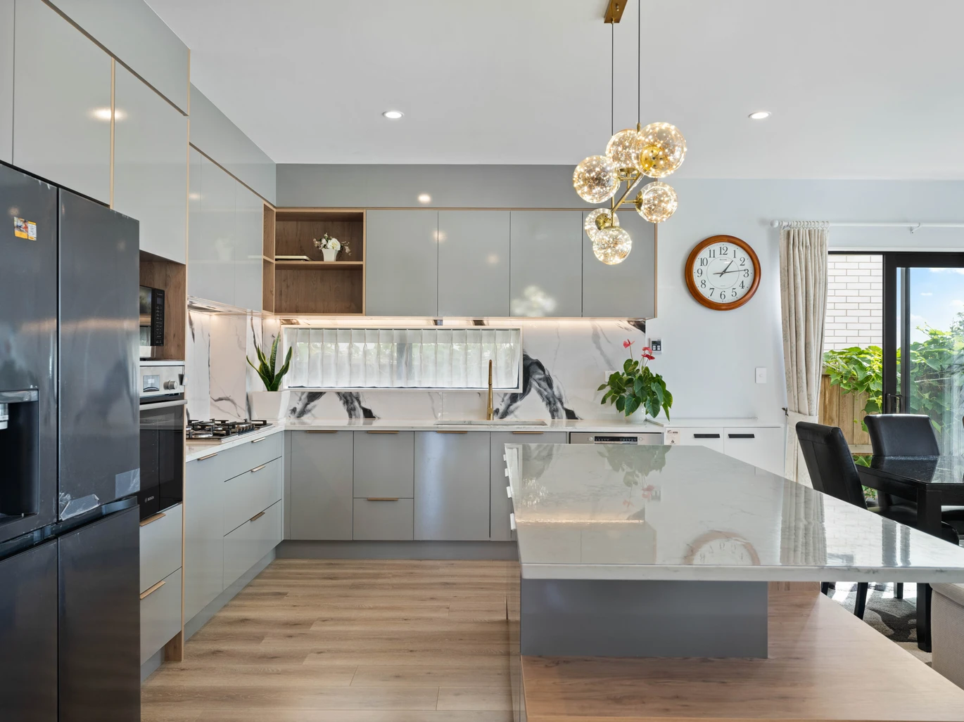327m2 7 beds ( 5 ensuites) 6.5 baths house with double garage and 2-beds granny, total 6 car parks, close to schools, shopping centre, easy motorway access, 47 Koromeke Street Flat Bush, Auckland