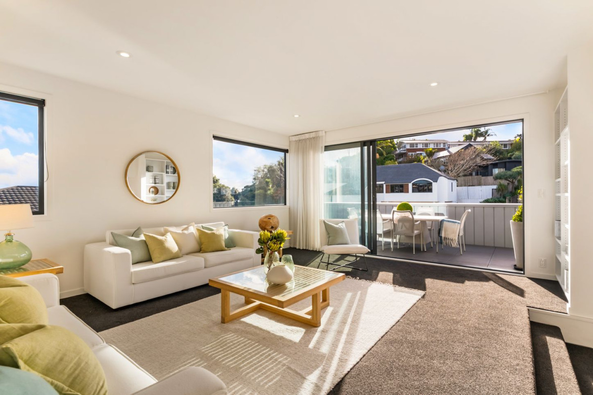 Macleans College zone, Footsteps From the beach, 290m2 4 beds 3 baths house with double garage, close to gulf club, shops, schools, zoned for Macleans College, Bucklands Beach Intermediate, and Bucklands Beach Primary, 7 Whitcombe Road, Bucklands Beach, Auckland