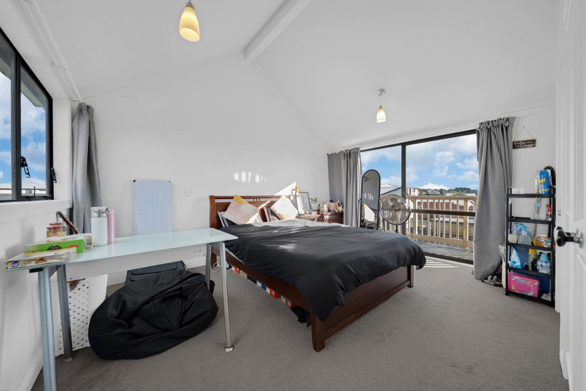 Brick and weatherboard 3 beds 2.5 baths house with garage, within walking distance to the cinema, cafés, shops, restaurants, and other everyday amenities, 112b Edinburgh Street, Pukekohe, Auckland