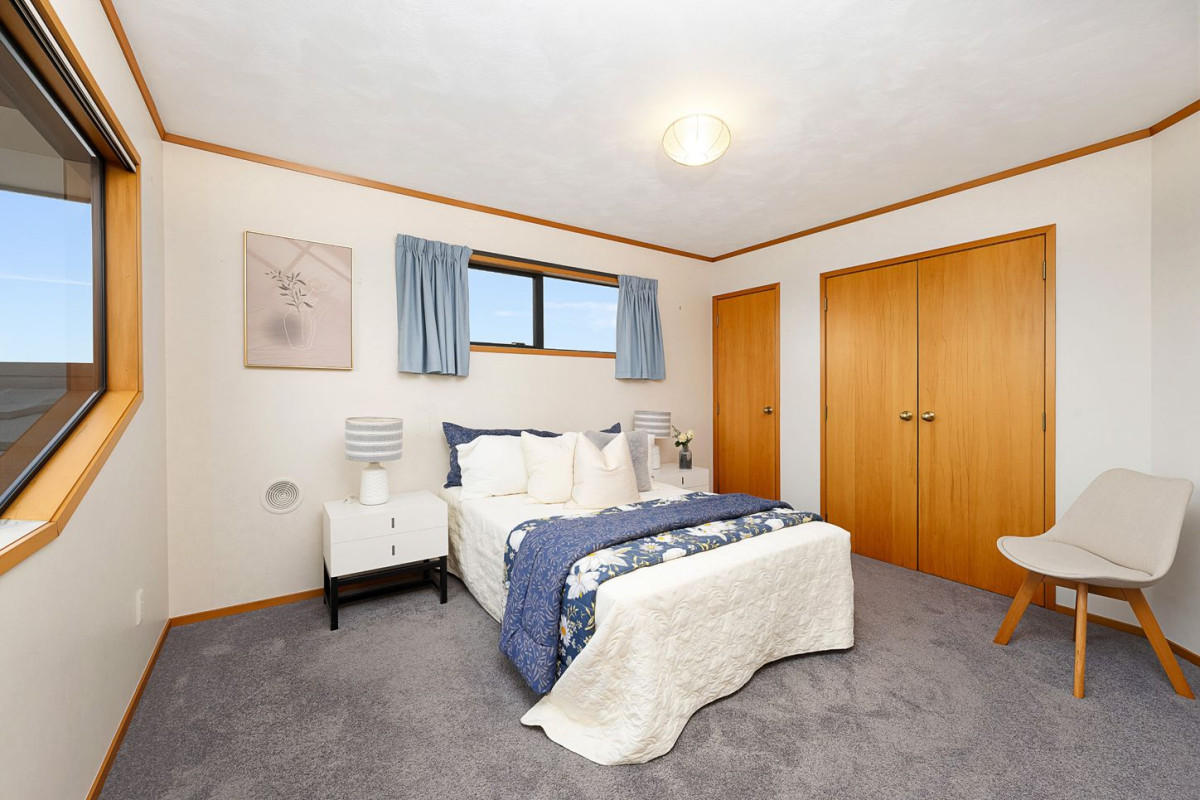 2 Kitchens, Home and Income on 660m2 section, 278m2 brick and tile 5 beds 3 baths house with double garage and 1-bed granny, close to local schools, parks, and public transport, easy access to motorway access, shops, 65 Rhinevale Close, Henderson, Auckland