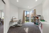 225m2 4 beds 2 baths house with double garage on 741m2 section, zoned for Cockle Bay School, Shelly Park School, Somerville Intermediate and Howick College. close to Meadowlands Shopping Centre, Botany Town Centre, 6 Sharples Place, Somerville, Auckland